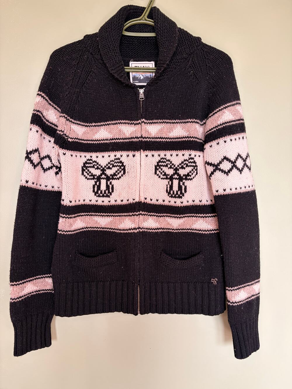 TNA Aritzia Skull Fair Isle Zip Cardigan XL Black Cream Knit Sweater Y2K Alt